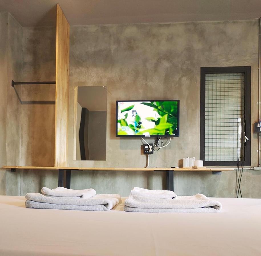Hotel Passion Nakhon Si Thammarat Extérieur photo